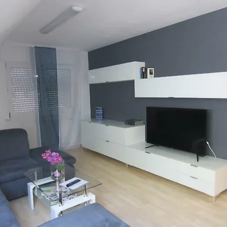 Munz Apartament *